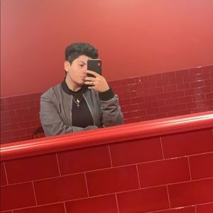 Meet your Posher, Melanie